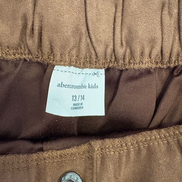 Suede Abercrombie Button-Front Skirt youth 13/15 or Women's XS - Picture 2 of 4